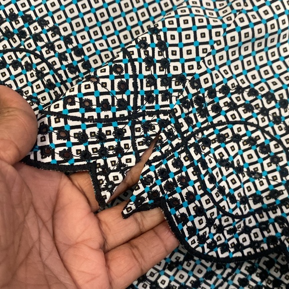 Talbots Blue BLACK Sleeveless blouse w/ scallop embroidered bottom hem sz XL - Picture 7 of 9